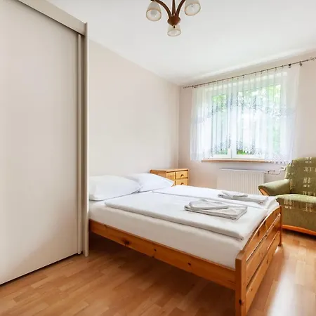 Apartment Vacationclub - Warynskiego 14c *